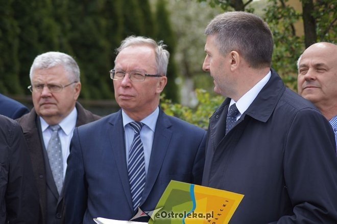 Otwarcie trzech zmodernizowanych dróg w gminie Olszewo-Borki [05.05.2014] - zdjęcie #6 - eOstroleka.pl
