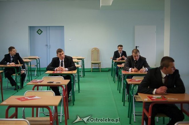 Matura 2014: Drugi dzień zmagań z egzaminami [06.05.2014] - zdjęcie #8 - eOstroleka.pl