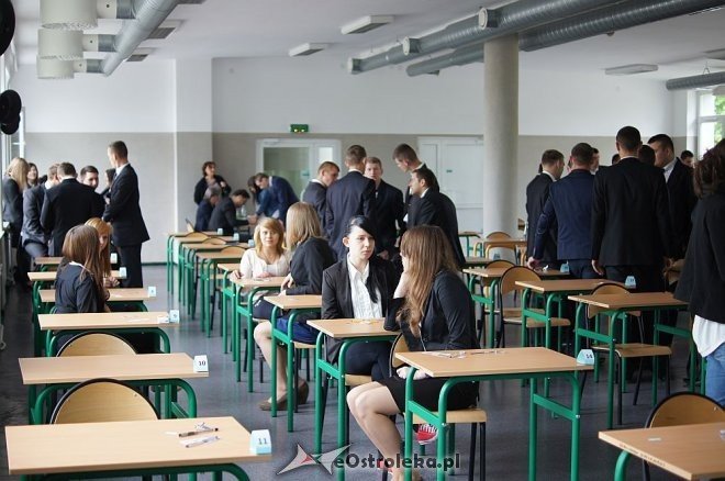 Matura 2014: Język obcy na maturze w ZSZ nr 2 w Ostrołęce [07.05.2014] - zdjęcie #27 - eOstroleka.pl