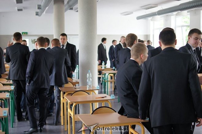 Matura 2014: Język obcy na maturze w ZSZ nr 2 w Ostrołęce [07.05.2014] - zdjęcie #25 - eOstroleka.pl