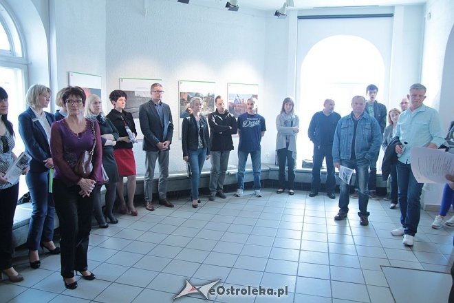 Jubileuszowa wystawa BZ WBK Press Foto w Galerii Ostrołęka [09.05.2014] - zdjęcie #8 - eOstroleka.pl