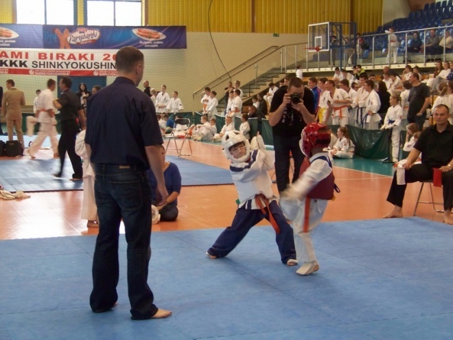 III Mistrzostwa MKKK Shinkyokushin (10.05.2014) - zdjęcie #3 - eOstroleka.pl
