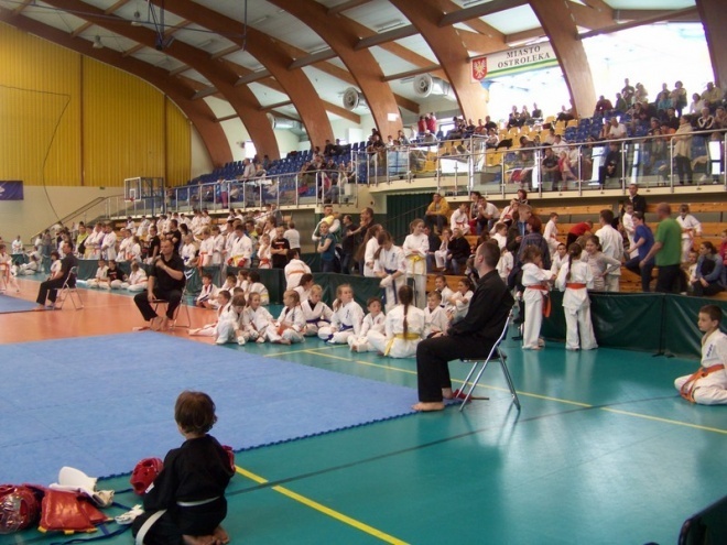 III Mistrzostwa MKKK Shinkyokushin (10.05.2014) - zdjęcie #1 - eOstroleka.pl