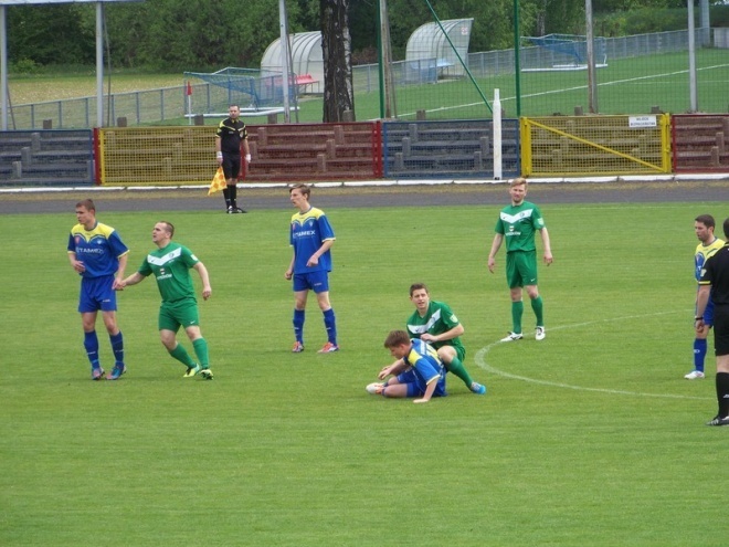 Korona HiD Ostrołęka - Bug Wyszków (10.05.2014) - zdjęcie #18 - eOstroleka.pl