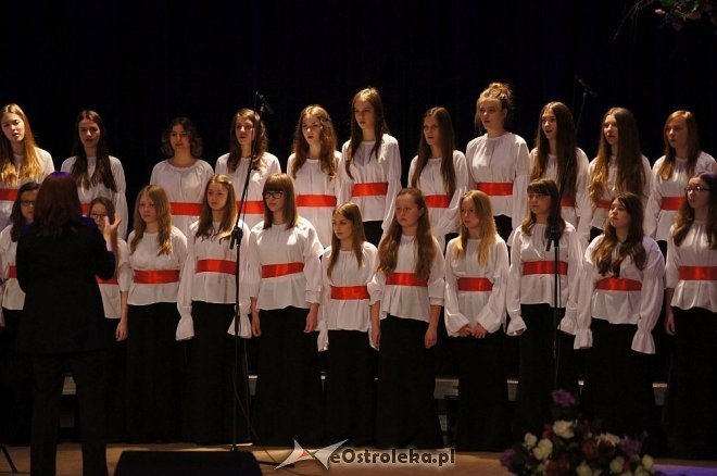 XVII Ostrołęckie Spotkania Chóralne [ZDJĘCIA] - zdjęcie #11 - eOstroleka.pl