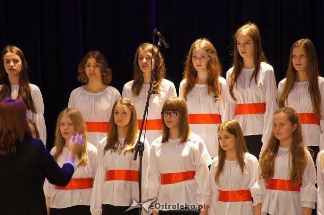 XVII Ostrołęckie Spotkania Chóralne [ZDJĘCIA] - zdjęcie #7 - eOstroleka.pl