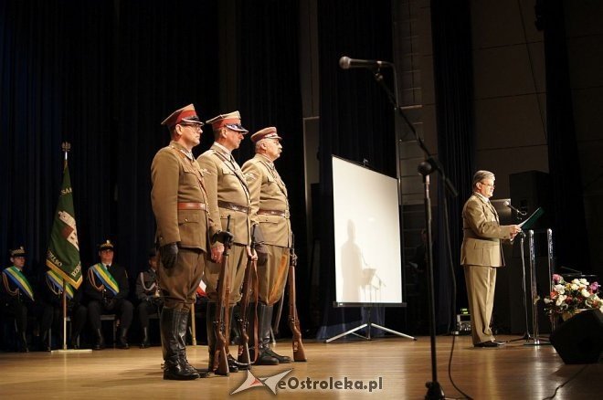Uroczysta sesja Rady Miasta Ostrołęki [12.05.2014] - zdjęcie #1 - eOstroleka.pl