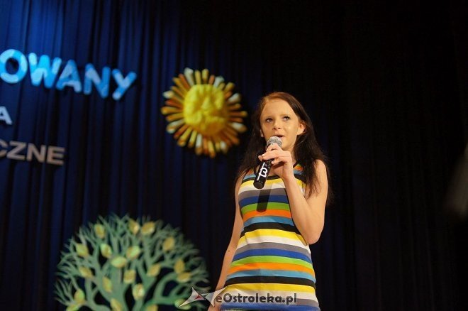 „Świat Pogodą Malowany –zjawiska atmosferyczne ziemi” – artystyczne występy przedszkolaków z Ostrołęki [14.05.2014] - zdjęcie #66 - eOstroleka.pl