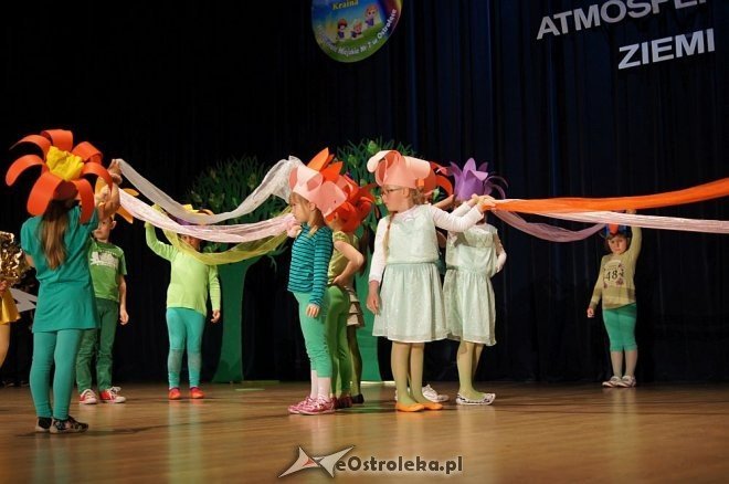 „Świat Pogodą Malowany –zjawiska atmosferyczne ziemi” – artystyczne występy przedszkolaków z Ostrołęki [14.05.2014] - zdjęcie #44 - eOstroleka.pl