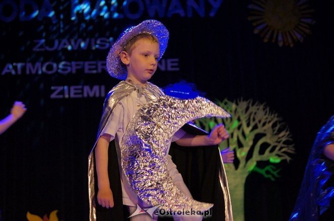 „Świat Pogodą Malowany –zjawiska atmosferyczne ziemi” – artystyczne występy przedszkolaków z Ostrołęki [14.05.2014] - zdjęcie #7 - eOstroleka.pl