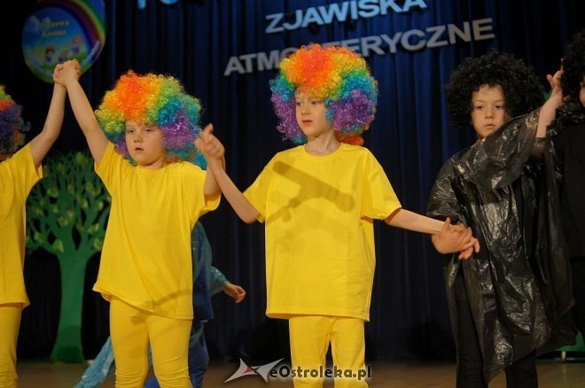 „Świat Pogodą Malowany –zjawiska atmosferyczne ziemi” – artystyczne występy przedszkolaków z Ostrołęki [14.05.2014] - zdjęcie #1 - eOstroleka.pl