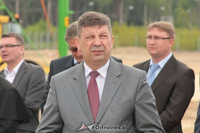 Uroczyste wmurowanie aktu erekcyjnego pod budowę Samorządowej Stacji Segregacji Odpadów Komunalnych [14.05.2014] - zdjęcie #40 - eOstroleka.pl