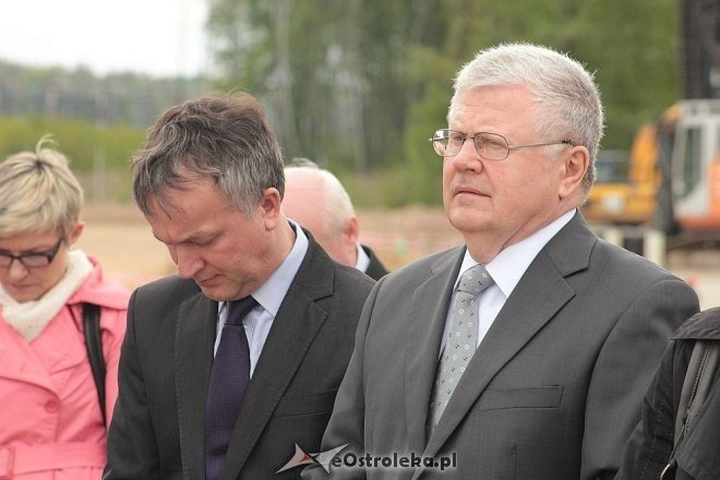 Uroczyste wmurowanie aktu erekcyjnego pod budowę Samorządowej Stacji Segregacji Odpadów Komunalnych [14.05.2014] - zdjęcie #41 - eOstroleka.pl