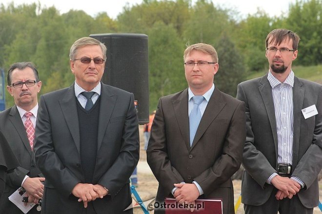 Uroczyste wmurowanie aktu erekcyjnego pod budowę Samorządowej Stacji Segregacji Odpadów Komunalnych [14.05.2014] - zdjęcie #46 - eOstroleka.pl