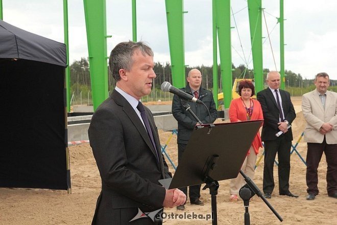 Uroczyste wmurowanie aktu erekcyjnego pod budowę Samorządowej Stacji Segregacji Odpadów Komunalnych [14.05.2014] - zdjęcie #55 - eOstroleka.pl