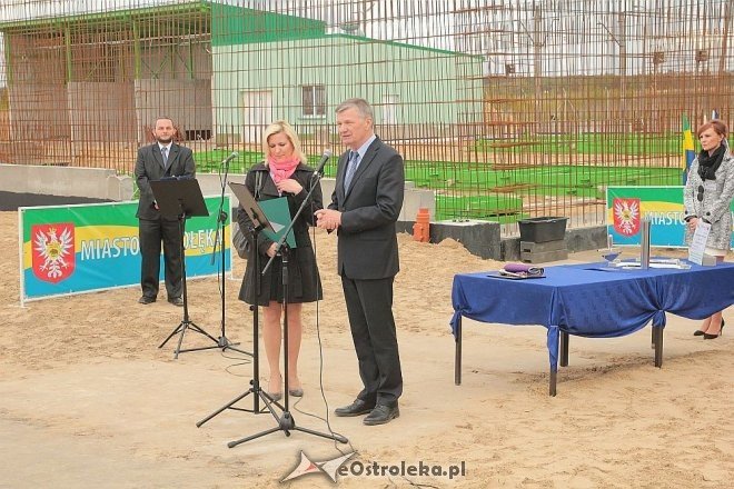 Uroczyste wmurowanie aktu erekcyjnego pod budowę Samorządowej Stacji Segregacji Odpadów Komunalnych [14.05.2014] - zdjęcie #59 - eOstroleka.pl
