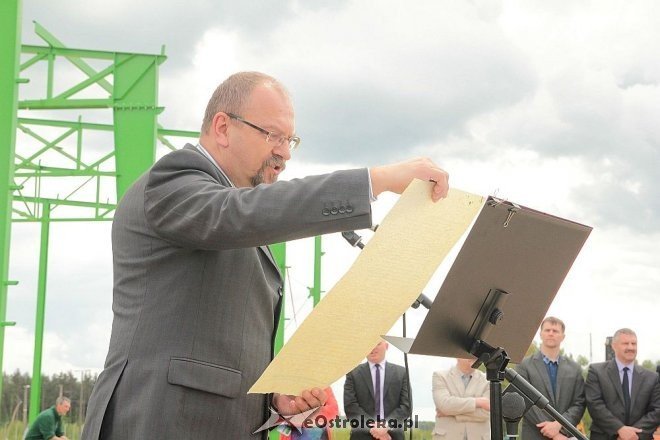 Uroczyste wmurowanie aktu erekcyjnego pod budowę Samorządowej Stacji Segregacji Odpadów Komunalnych [14.05.2014] - zdjęcie #26 - eOstroleka.pl