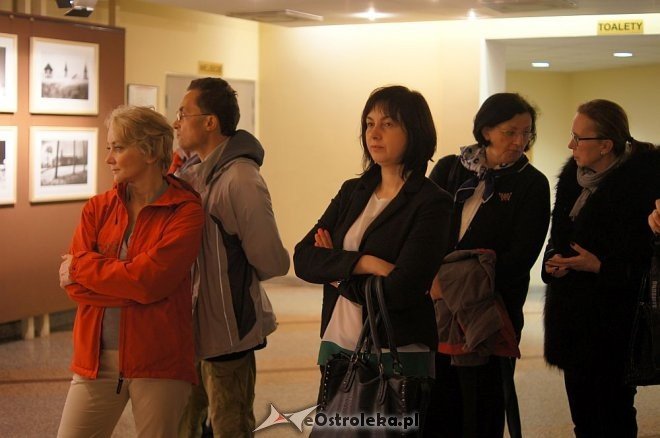 Wernisaż wystawy Drewniane Kościoły Kurpiowskie [16.05.2014] - zdjęcie #11 - eOstroleka.pl