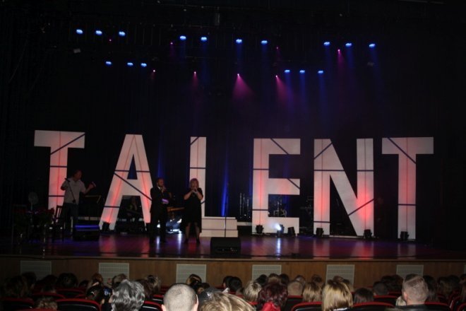 Jubileuszowy koncert Festiwalu „Talent” – „TALENT TOP” [ZDJĘCIA] - zdjęcie #24 - eOstroleka.pl