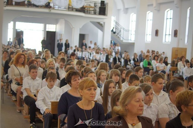 Uroczystości w Szkole Podstawowej nr 10 [19.05.2014] - zdjęcie #21 - eOstroleka.pl