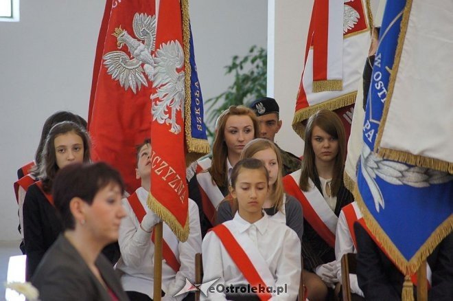 Uroczystości w Szkole Podstawowej nr 10 [19.05.2014] - zdjęcie #23 - eOstroleka.pl