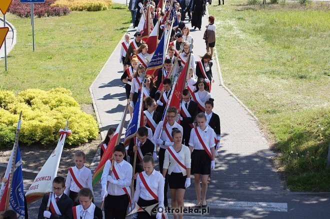 Uroczystości w Szkole Podstawowej nr 10 [19.05.2014] - zdjęcie #113 - eOstroleka.pl