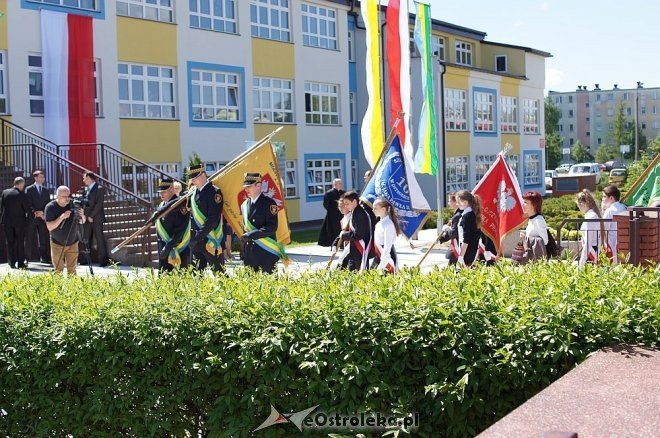Uroczystości w Szkole Podstawowej nr 10 [19.05.2014] - zdjęcie #112 - eOstroleka.pl