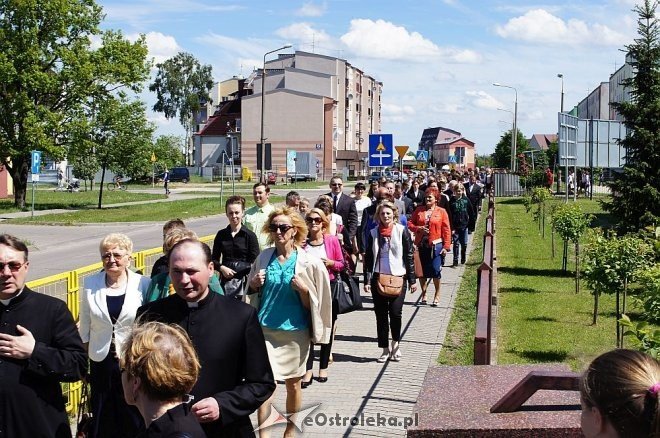 Uroczystości w Szkole Podstawowej nr 10 [19.05.2014] - zdjęcie #45 - eOstroleka.pl