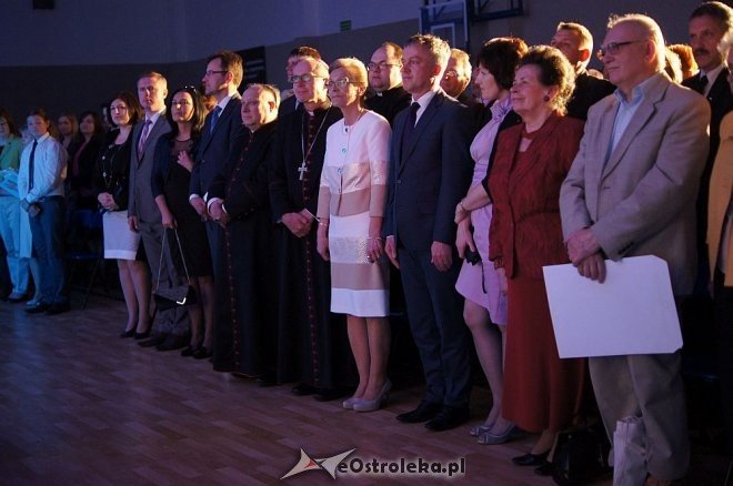 Uroczystości w Szkole Podstawowej nr 10 [19.05.2014] - zdjęcie #74 - eOstroleka.pl