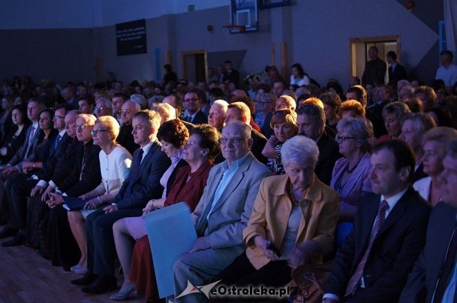 Uroczystości w Szkole Podstawowej nr 10 [19.05.2014] - zdjęcie #60 - eOstroleka.pl