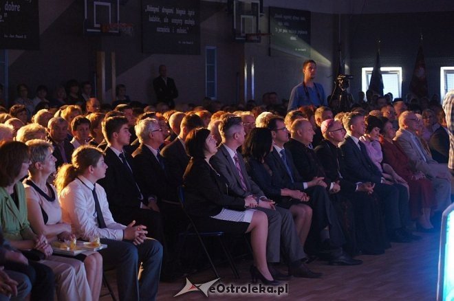 Uroczystości w Szkole Podstawowej nr 10 [19.05.2014] - zdjęcie #71 - eOstroleka.pl