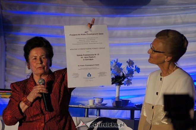 Uroczystości w Szkole Podstawowej nr 10 [19.05.2014] - zdjęcie #55 - eOstroleka.pl