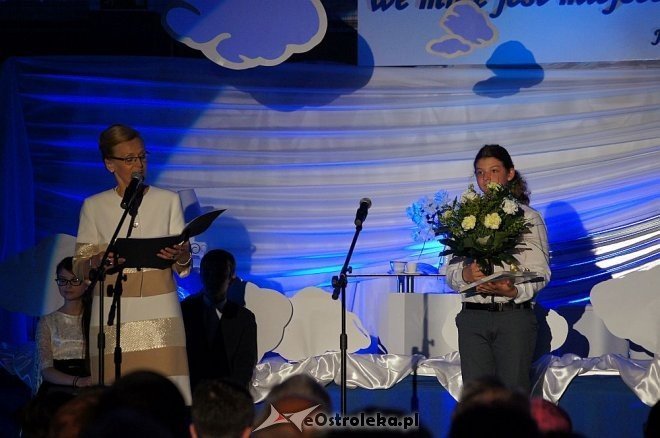 Uroczystości w Szkole Podstawowej nr 10 [19.05.2014] - zdjęcie #20 - eOstroleka.pl