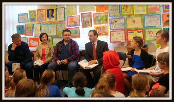 Przeczytajmy razem - spotkanie czytelnicze w Filii Nr 2 Miejskiej Biblioteki Publicznej [20.05.2014] - zdjęcie #11 - eOstroleka.pl