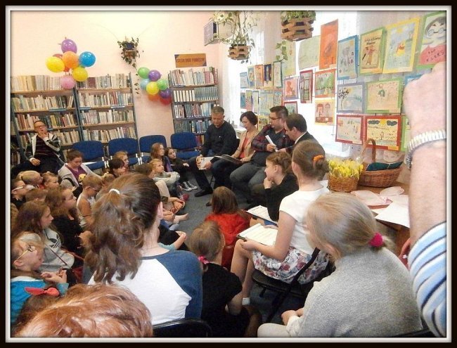 Przeczytajmy razem - spotkanie czytelnicze w Filii Nr 2 Miejskiej Biblioteki Publicznej [20.05.2014] - zdjęcie #3 - eOstroleka.pl