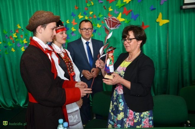 Minister Edukacji Narodowej Joanna Kluzik-Rostkowska w Kadzidle [ZDJĘCIA] - zdjęcie #19 - eOstroleka.pl