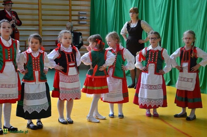 Minister Edukacji Narodowej Joanna Kluzik-Rostkowska w Kadzidle [ZDJĘCIA] - zdjęcie #22 - eOstroleka.pl