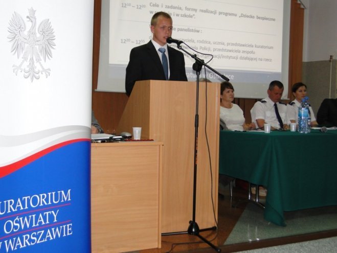 „Dziecko bezpieczne w rodzinie i w szkole” - debata poświęcona bezpieczeństwu dzieci i młodzieży [21.05.2014] - zdjęcie #7 - eOstroleka.pl