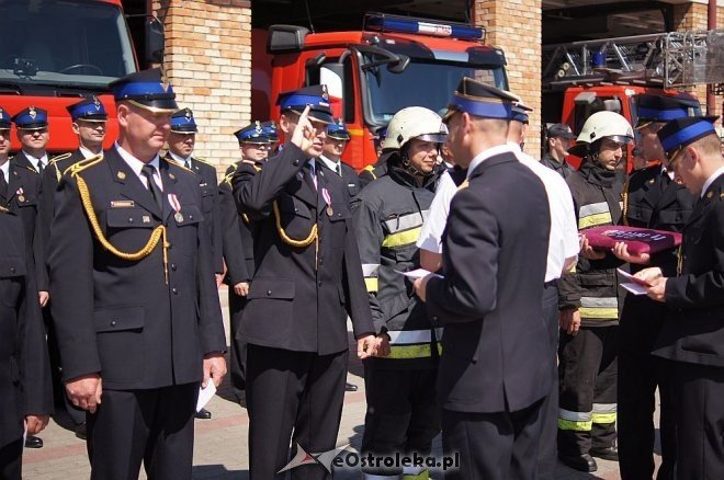 Uroczysty apel z okazji Dnia Strażaka [23.05.2014] - zdjęcie #8 - eOstroleka.pl