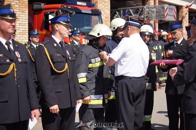 Uroczysty apel z okazji Dnia Strażaka [23.05.2014] - zdjęcie #7 - eOstroleka.pl