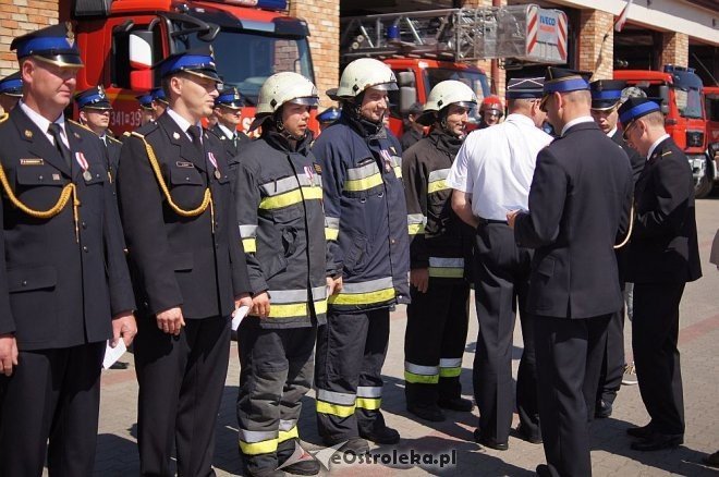 Uroczysty apel z okazji Dnia Strażaka [23.05.2014] - zdjęcie #6 - eOstroleka.pl