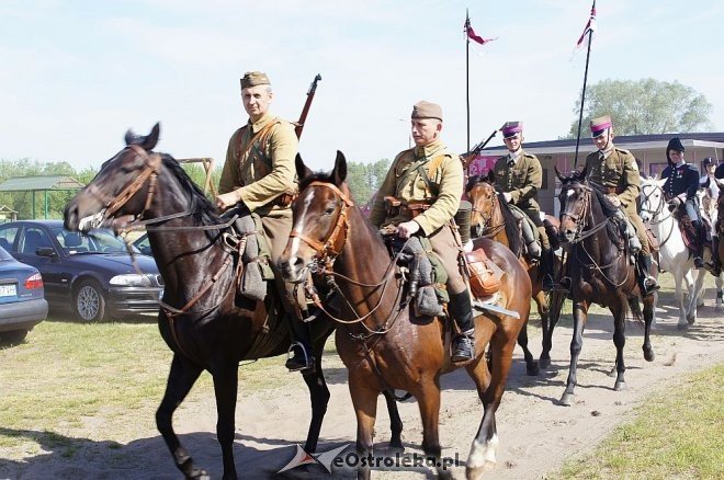 Parada kawalerii ulicami miasta [24.05.2014] - zdjęcie #10 - eOstroleka.pl