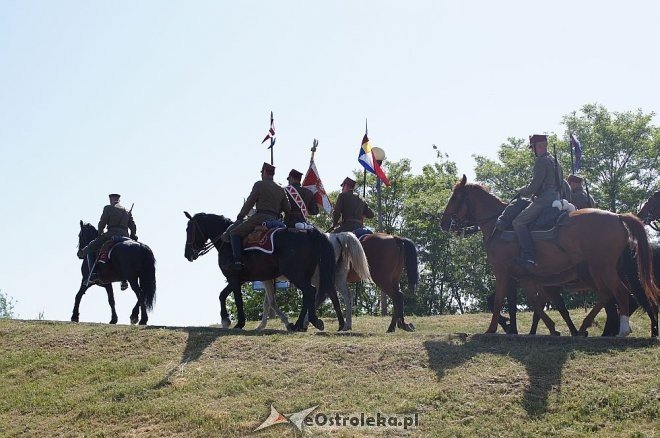 Parada kawalerii ulicami miasta [24.05.2014] - zdjęcie #15 - eOstroleka.pl