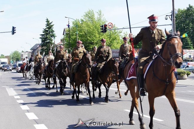 Parada kawalerii ulicami miasta [24.05.2014] - zdjęcie #30 - eOstroleka.pl