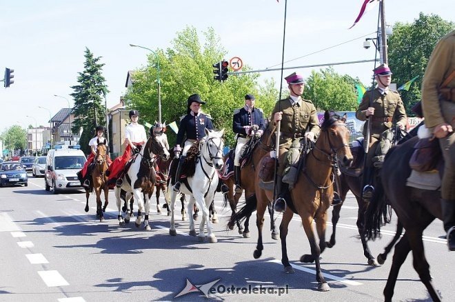 Parada kawalerii ulicami miasta [24.05.2014] - zdjęcie #25 - eOstroleka.pl