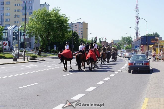 Parada kawalerii ulicami miasta [24.05.2014] - zdjęcie #33 - eOstroleka.pl
