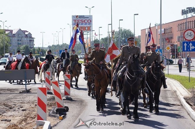 Parada kawalerii ulicami miasta [24.05.2014] - zdjęcie #16 - eOstroleka.pl