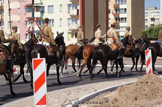 Parada kawalerii ulicami miasta [24.05.2014] - zdjęcie #46 - eOstroleka.pl