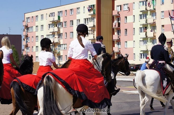 Parada kawalerii ulicami miasta [24.05.2014] - zdjęcie #4 - eOstroleka.pl