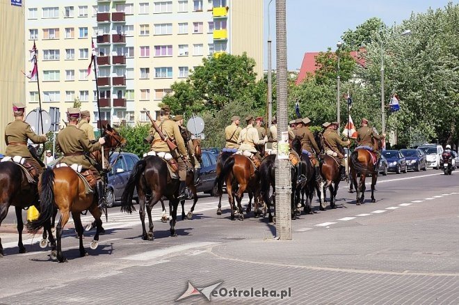 Parada kawalerii ulicami miasta [24.05.2014] - zdjęcie #3 - eOstroleka.pl